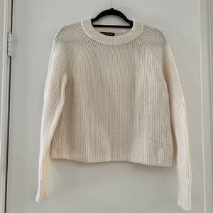 Banana republic white crew neck sweater